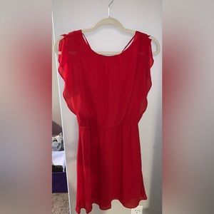 Red short sleeve dress